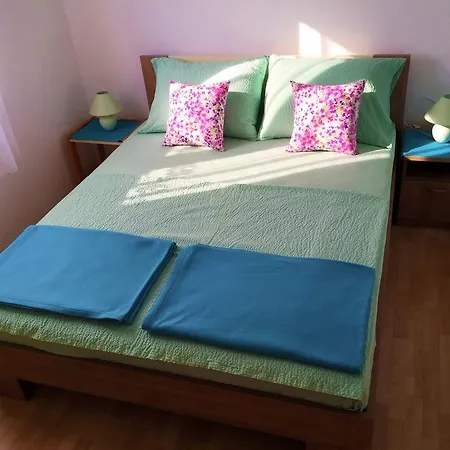 Apartments Pavic Betina  Exterior photo